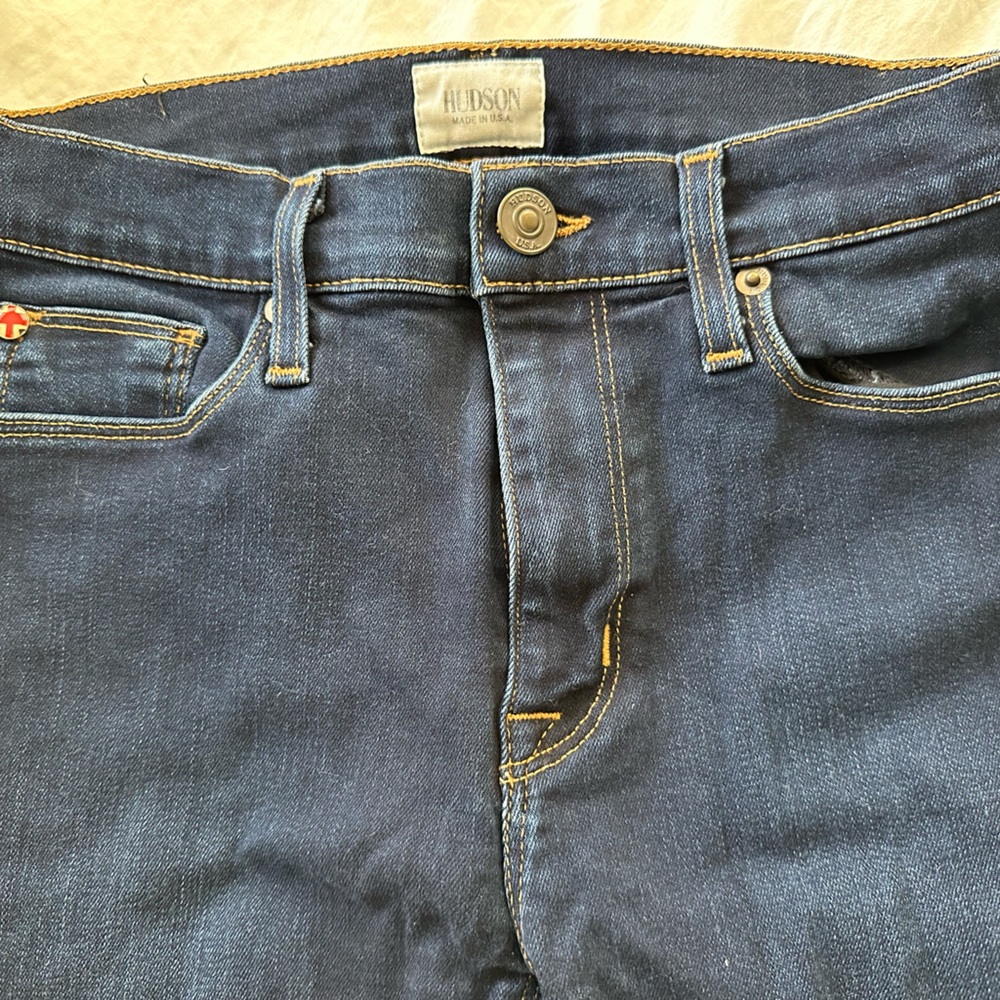HUDSON BARBARA HIGH WAIST SUPER SKINNY Blue jeans. Size 26. Gently used.